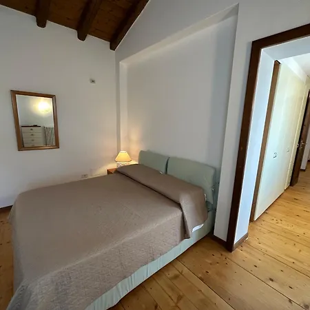 Sottocastello Apartment *